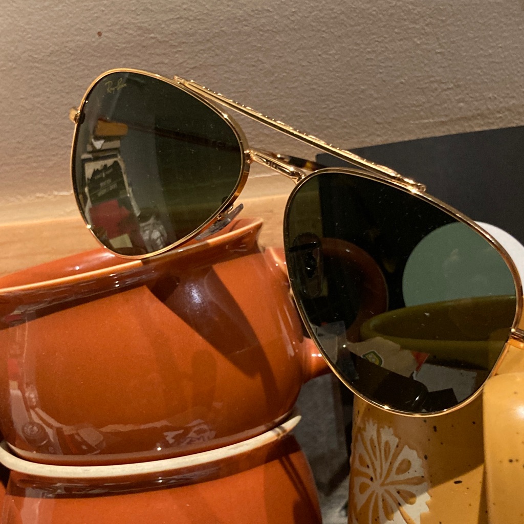 Ray-Ban Brown And Gold Sunglasses Temple Detail